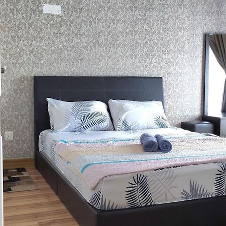Dperdana -Dinies Pool,Wifi, Centre Of Kota Bharu, 4-5 Pax Διαμέρισμα Εξωτερικό φωτογραφία