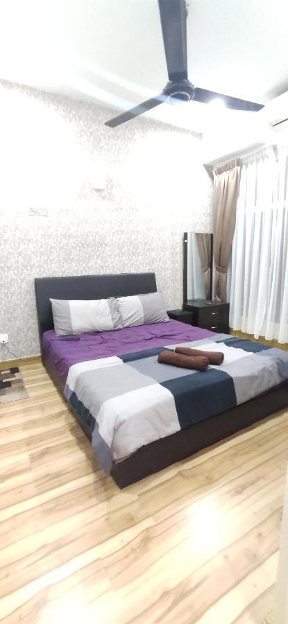 Dperdana -Dinies Pool,Wifi, Centre Of Kota Bharu, 4-5 Pax Διαμέρισμα Εξωτερικό φωτογραφία