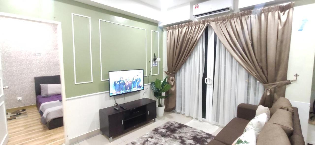 Dperdana -Dinies Pool,Wifi, Centre Of Kota Bharu, 4-5 Pax Διαμέρισμα Εξωτερικό φωτογραφία